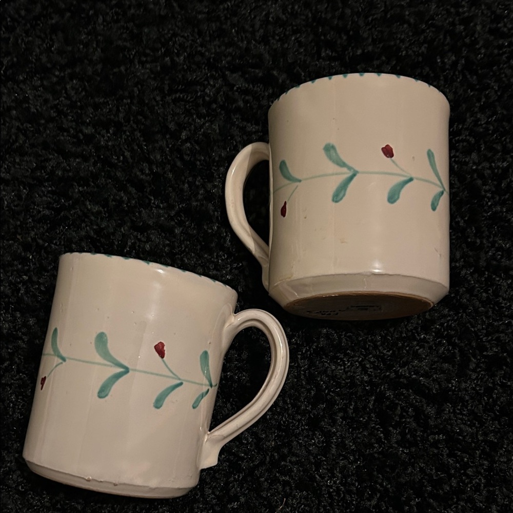2 Lamas hand made in Italy pottery mugs.